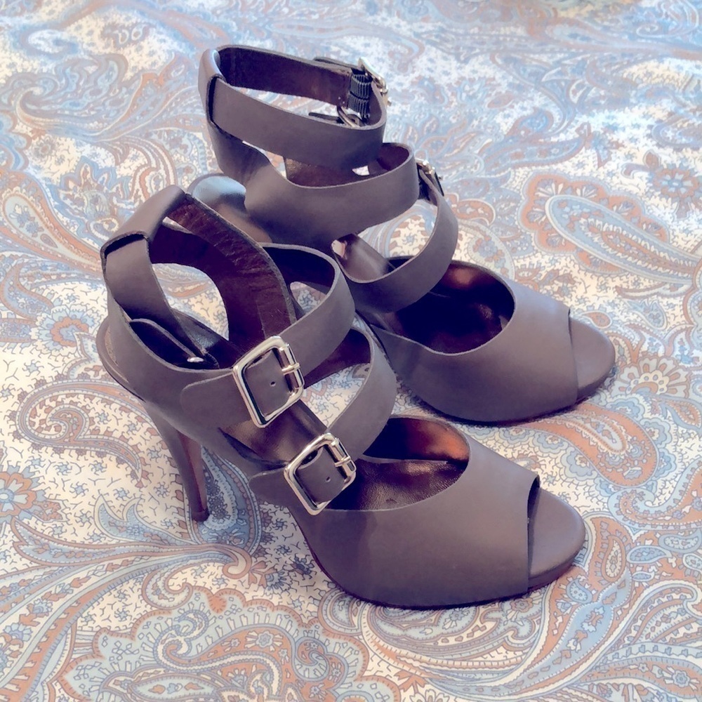 CYNTHIA VINCENT Adele Strappy Stiletto Heels Triple Buckle Toe Peep